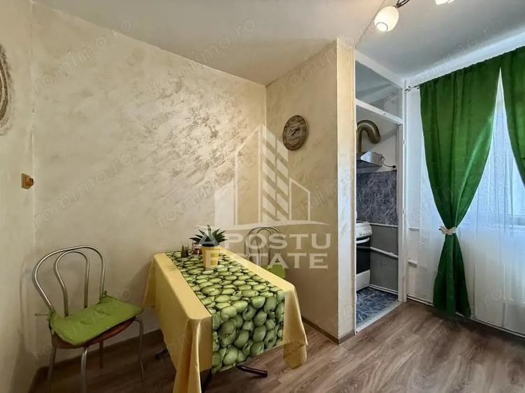 Apartament cu 2 camere semidecomandat în Complex Studențesc