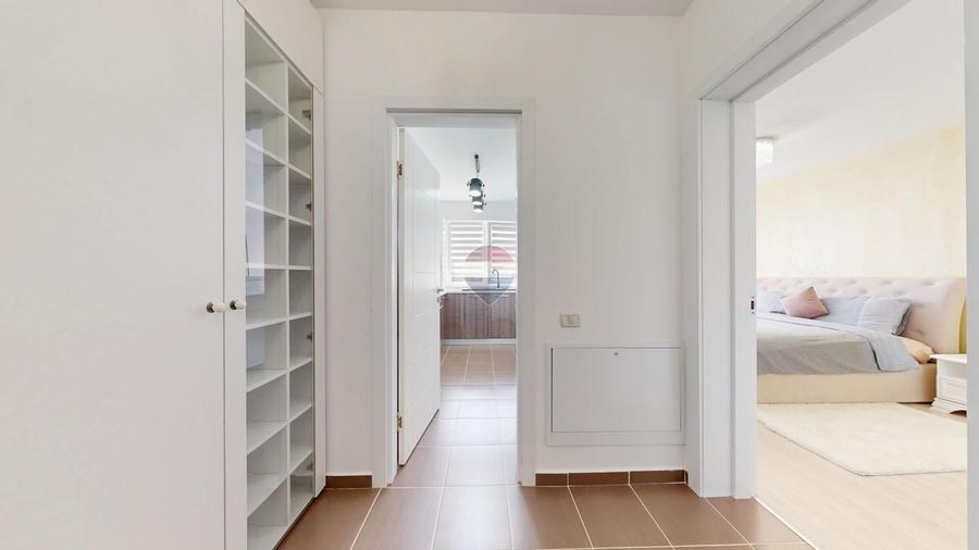 Apartament cu 2 camere de închiriat - 13