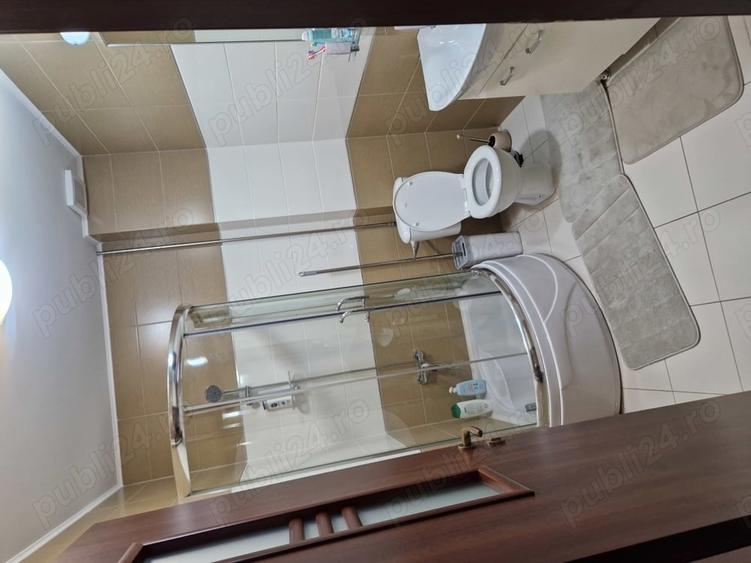 Apartament cu 2 camere decomandat în Poiana Țapului