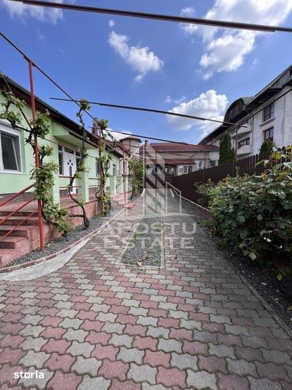 Casă cu 3 camere cu Canalizare în Ultracentral