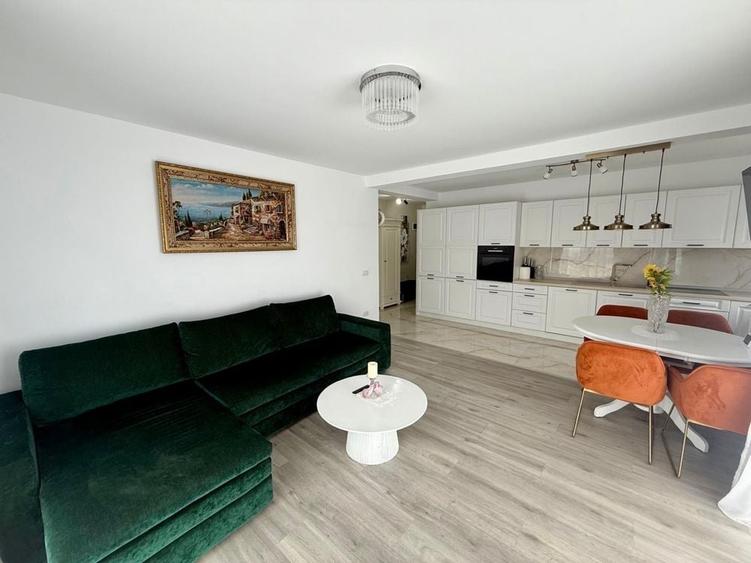 Apartament cu 2 camere semidecomandat în Central