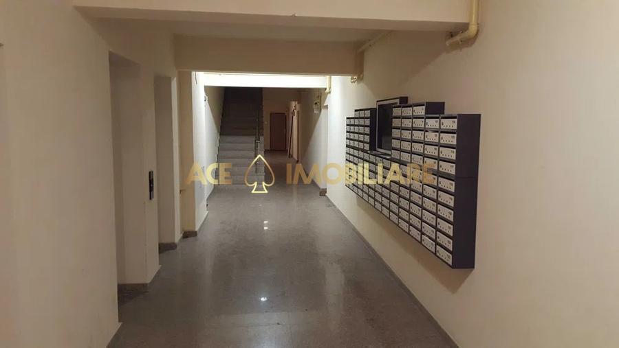 Apartament cu 2 camere decomandat, mobilat în Politehnica