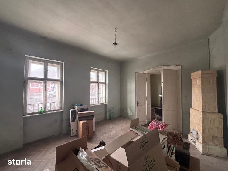 Casă cu 4 camere decomandat cu Teren 450 Mp în Budai