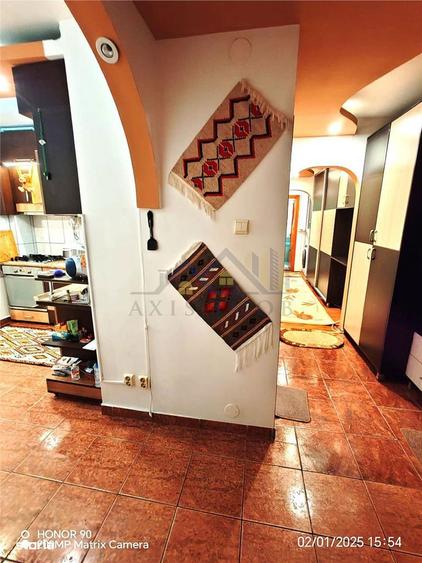 Apartament cu 3 camere decomandat în Unirii Sud