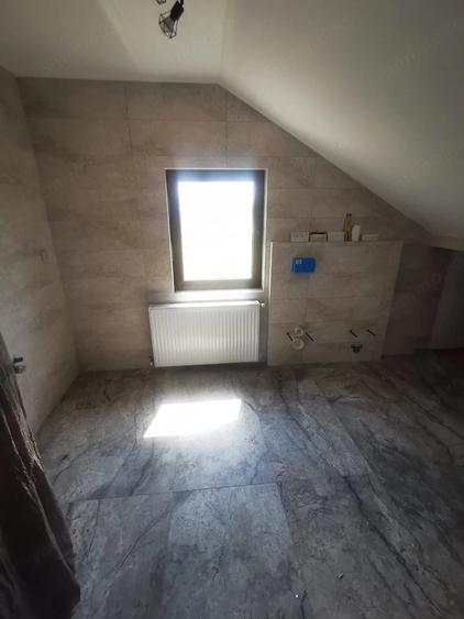 Casă cu Teren 515 Mp în Braniștea