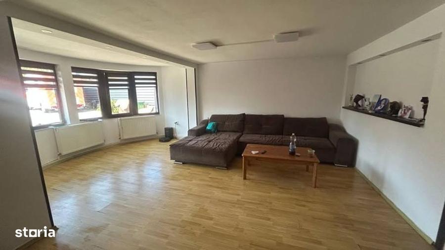 Casă cu 4 camere în Cuza Vodă