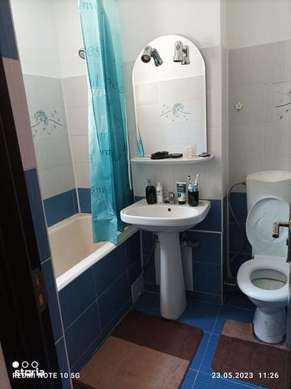 Apartament cu 2 camere semidecomandat în Gorjului