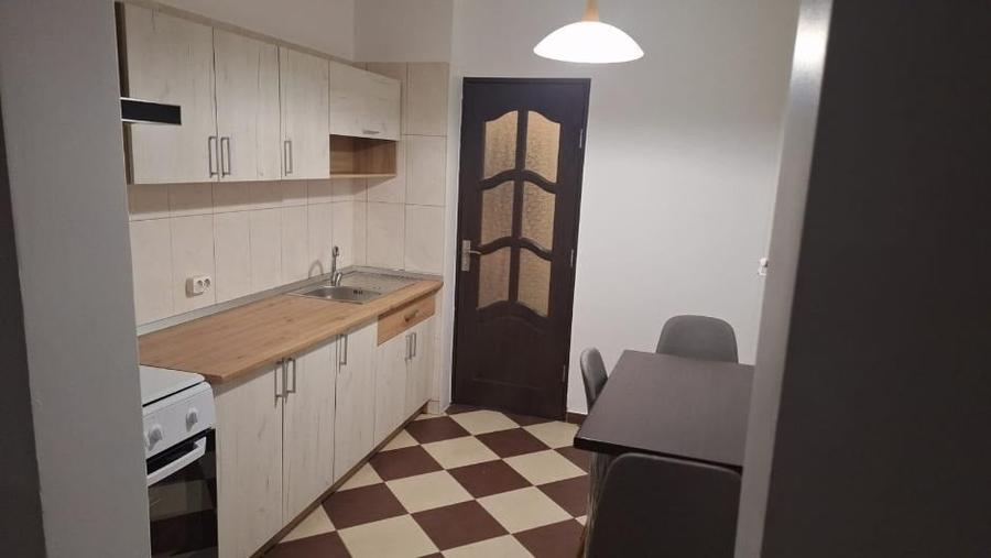 Apartament cu 2 camere decomandat în Dristor