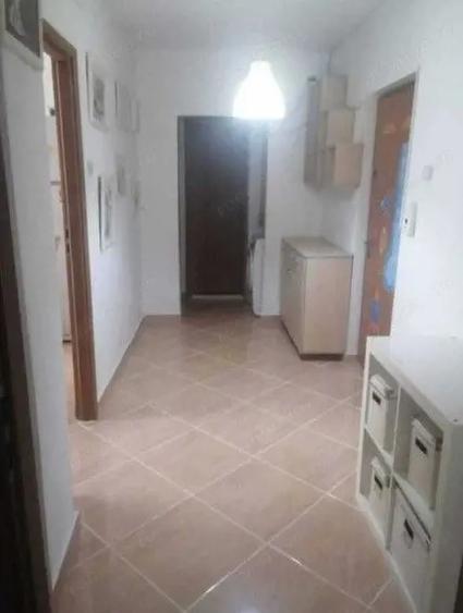 Apartament cu 2 camere decomandat în Sebastian