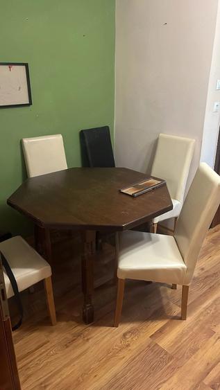 Apartament cu 3 camere decomandat în Nufărul