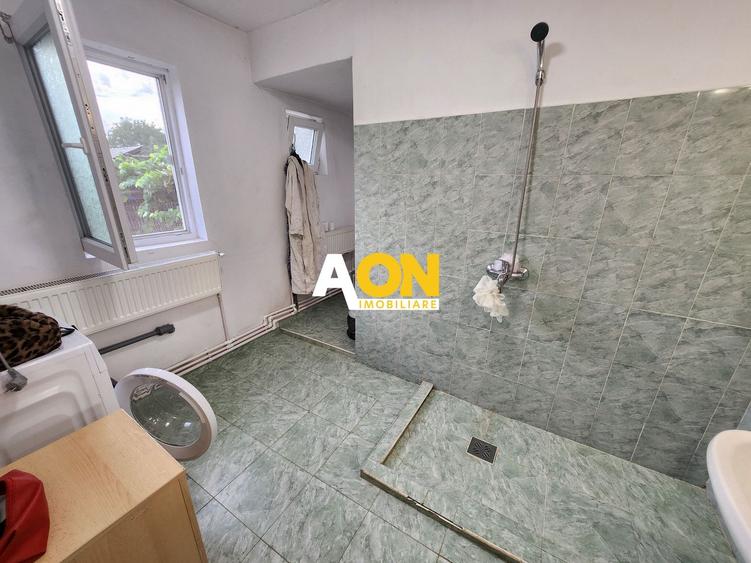 Casă individuală cu 4 camere cu Teren 450 Mp în Periferie