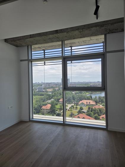 Apartament cu 3 camere decomandat în Floreasca