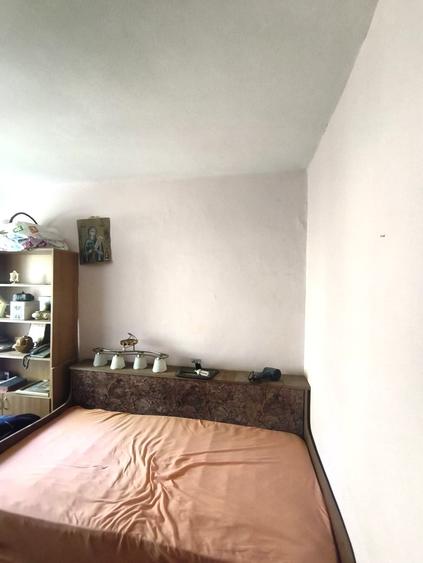 Apartament cu 3 camere decomandat în Rahova