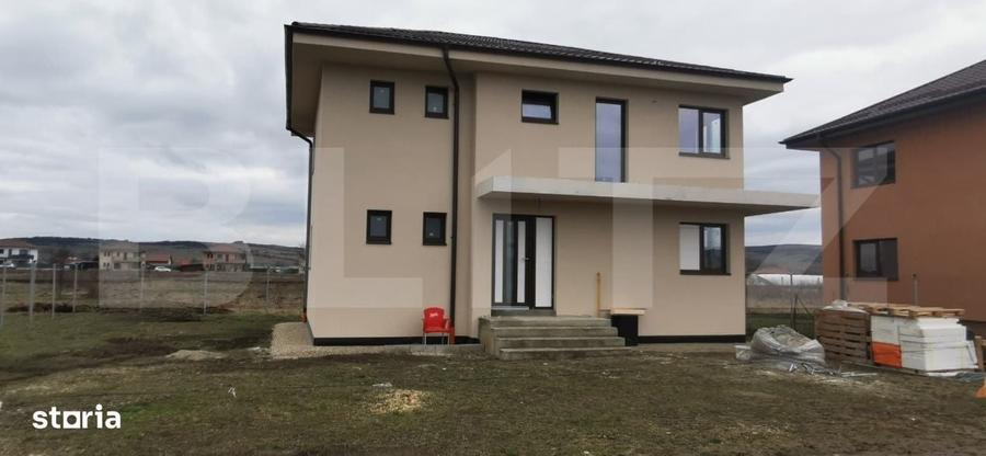 Casă cu 4 camere cu Teren 460 Mp în Jucu