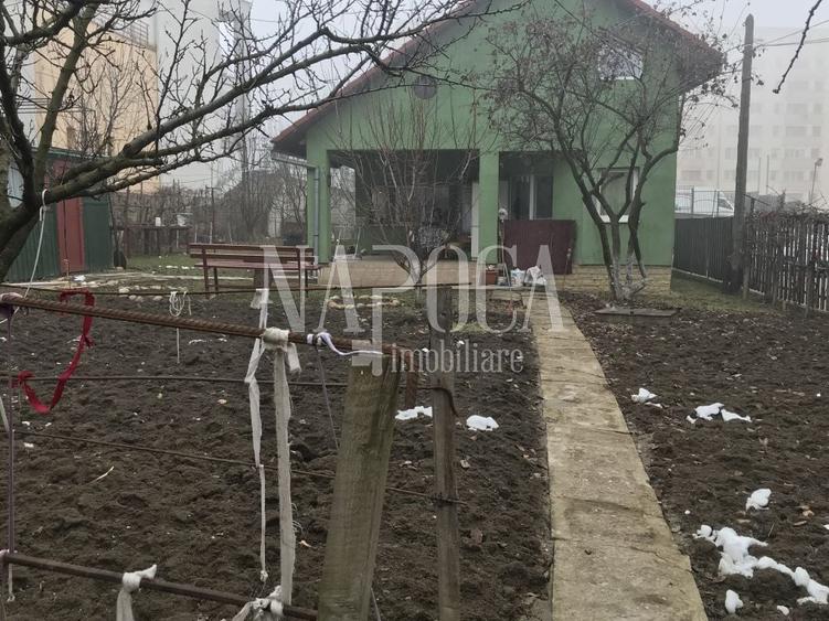 Casă individuală cu 5 camere cu Canalizare în Zorilor