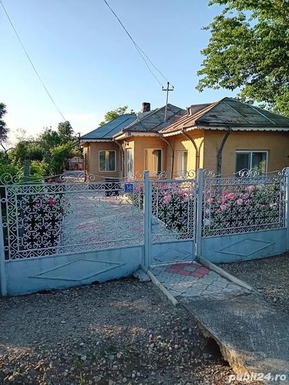 Casă cu 4 camere cu Teren 4200 Mp în Râmnicelu