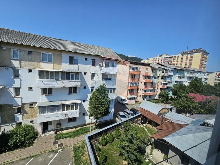 Apartament 3 camere de vânzare – Zona 1 Decembrie, Piatra Neamț - 28