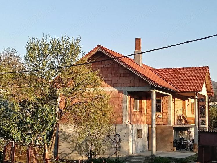 Casa de vanzare aproape de centru - 1