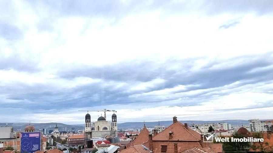 Apartament la etaj intermediar, Piata Cipariu - 2