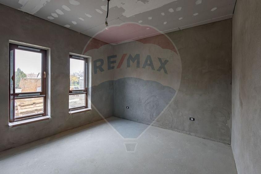 Casă / Vilă cu 3 camere de vânzare - 3