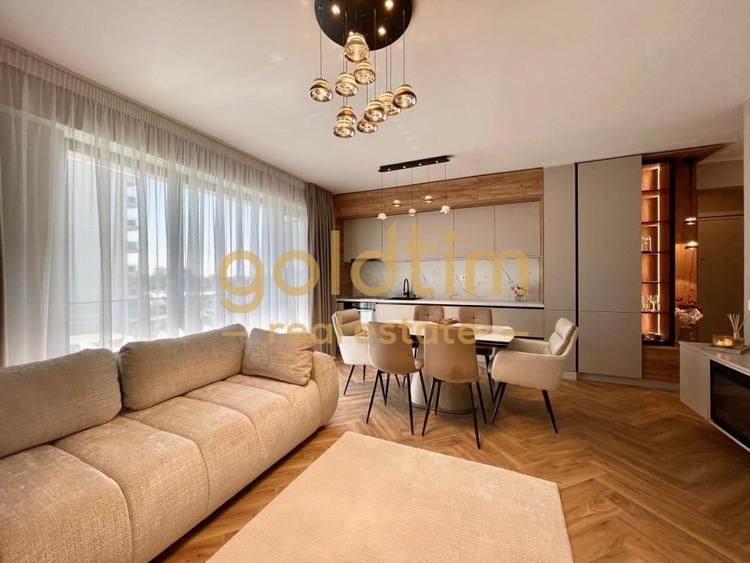 DESIGN UNIC/SUPERB/ZONA LINISTITA/LUX/1 LOC PARCARE - 3