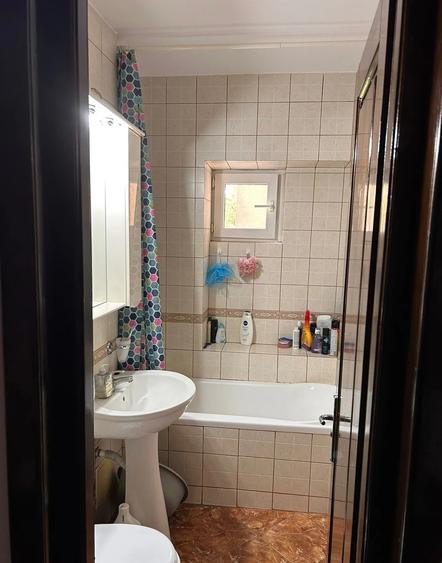 Apartament cu 2 camere, etajul 1/6, zona Tatarasi - 5