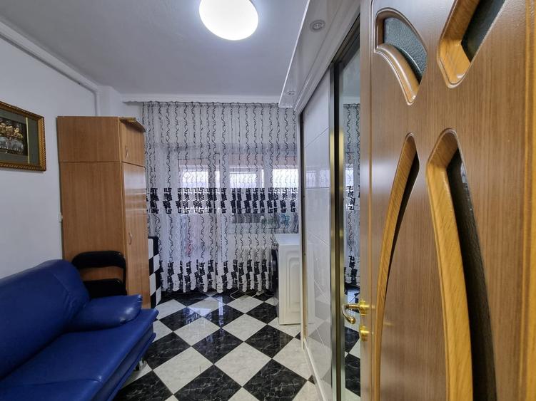 Apartament 3 camere- bloc deosebit- boxă proprietate - 8