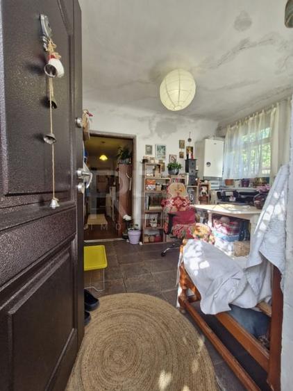 Casa batraneasca cu 3 camere in spatele stadionului Olimpia din Vitan - 7