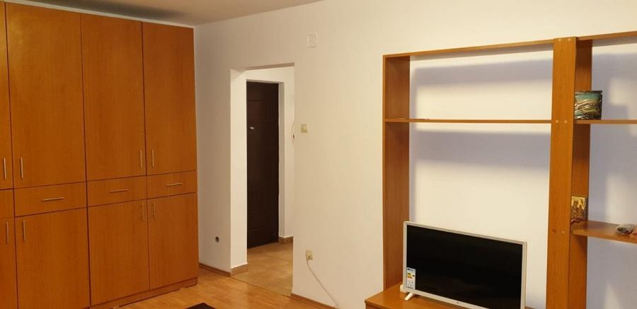 Tineretului-Parc,Garsoniera Vedere Parc - 1