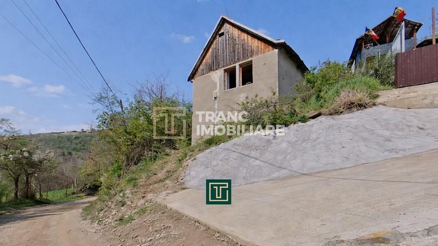 Casă de vânzare cu teren 874 mp –  ideală pentru casă de vacanță, Covasant - 1