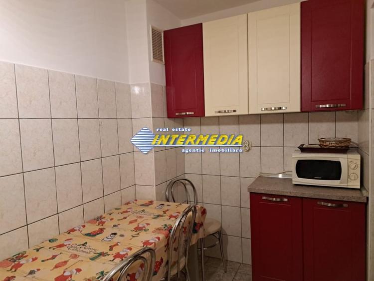 Apartament 3 camere decomandat de inchiriat Alba Iulia zona Centru - 6