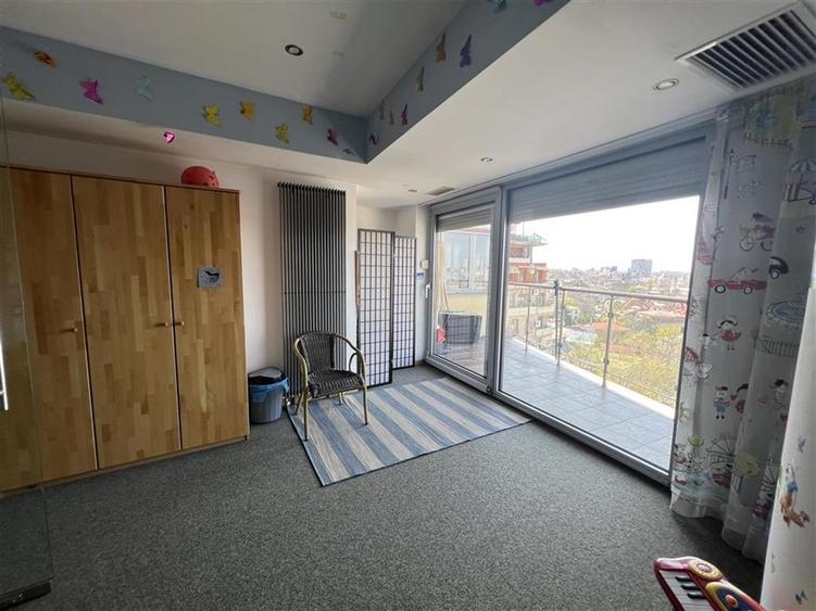 Oferta inchiriere penthouse zona Armeneasca / Strada Toamnei - 13