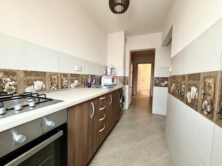 Apartament cu 3 camere decomandat, mobilat în Șega