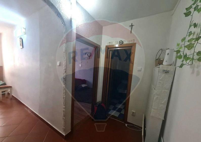 Garsoniera de vanzare la etajul 2 in Marasesti - 3