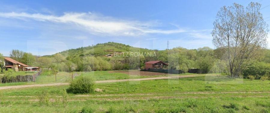 Teren intravilan de 1600 mp, pentru constructia a doua case,