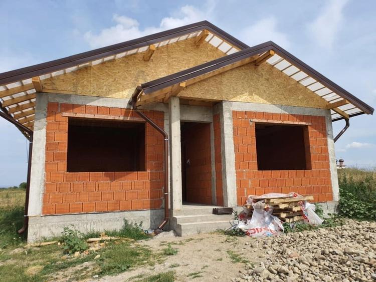 Casa de vanzare in Osorhei, comision 0%, in apropiere de Lukoil! - 3