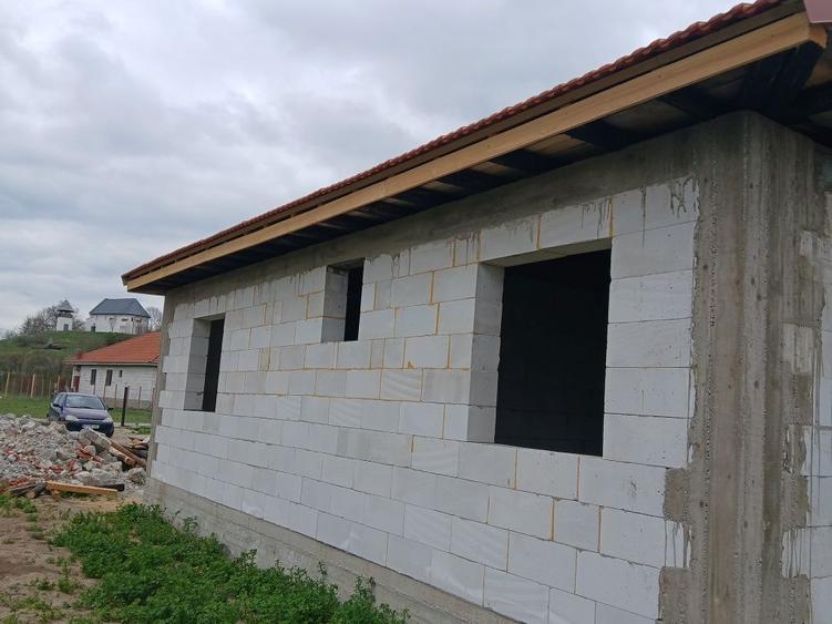 Casa la rosu 100mp! - 4