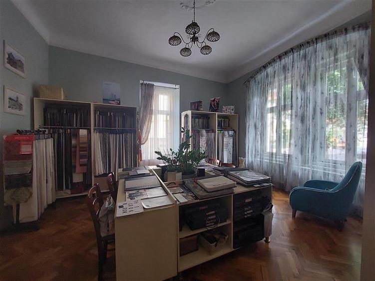 Pret redus! Apartament elegant, in centrul istoric! - 1