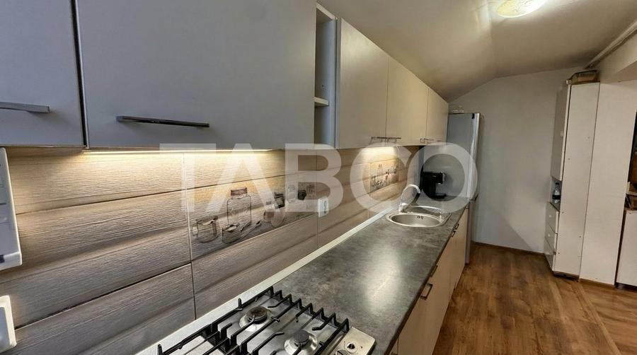 Apartament 3 camere de vanzare MOBILAT UTILAT 77mp Calea Cisnadiei - 4