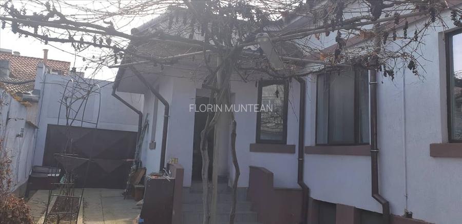 Casă cu 6 camere în ICIL