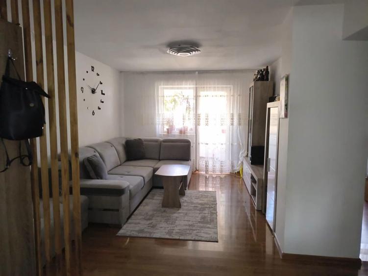 Apartament 3 camere Saveni (zona Stadion), etaj 3 - 8