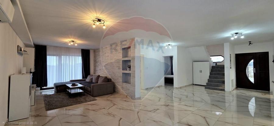 Casă / Vilă cu 5 camere de vânzare - 1