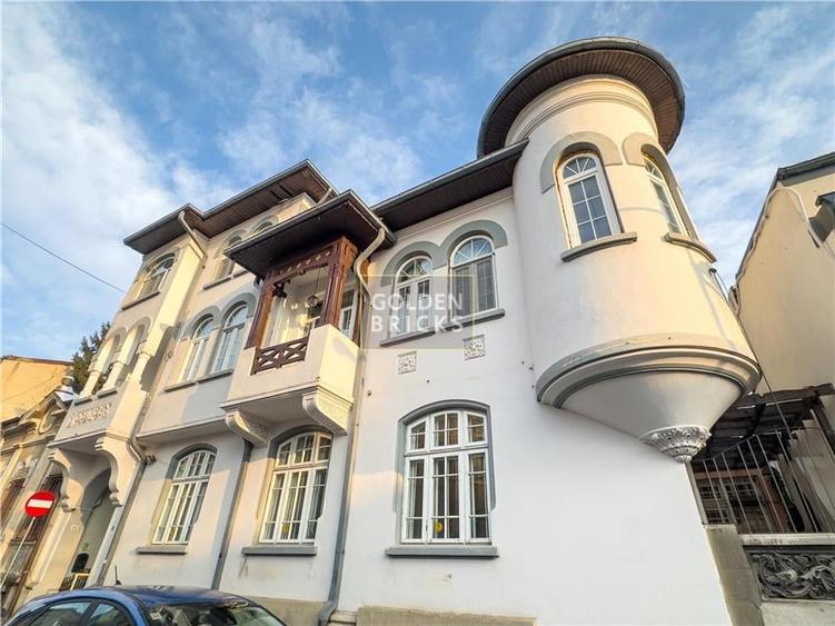 Universitate | Armeneasca | Parter in vila eleganta | Curte - 1