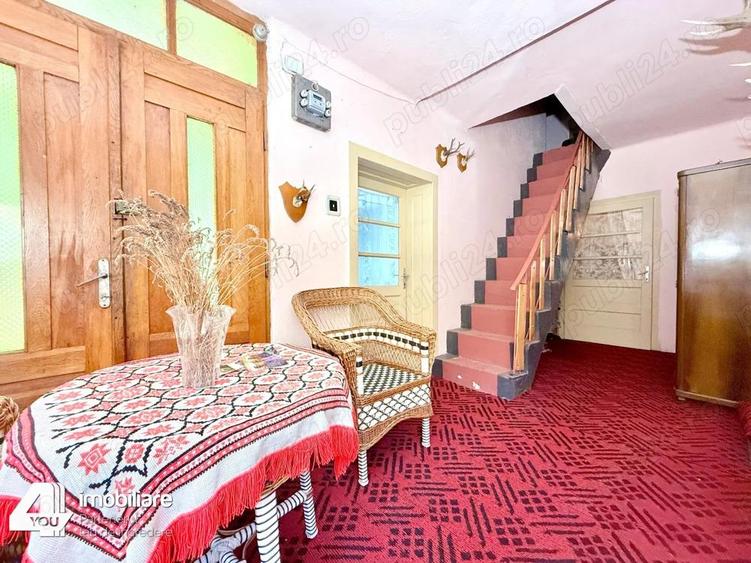 Casa 4 camere in Ineu str.Octavian Goga, teren 1079 mp pe col? - 1