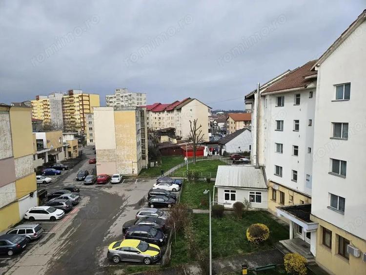 Vanzare apartament 2 camere situat in Targu Jiu, strada Slt. Gheorghe Barboi - 1