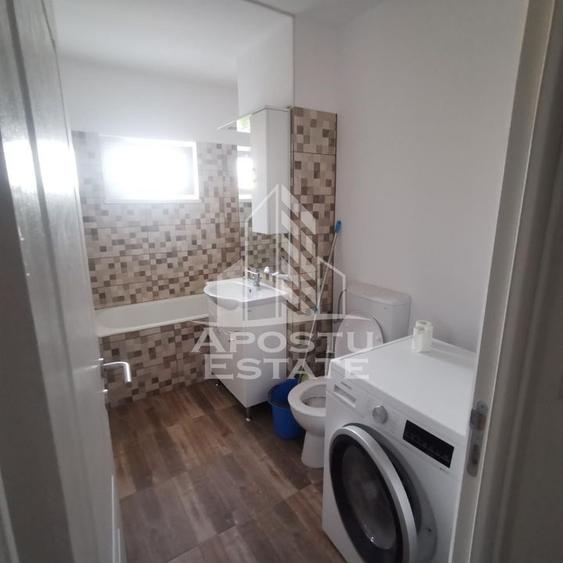 Apartament cu 3 camere, 2balcoane,2 bai, complex, centrala proprie,AC - 13