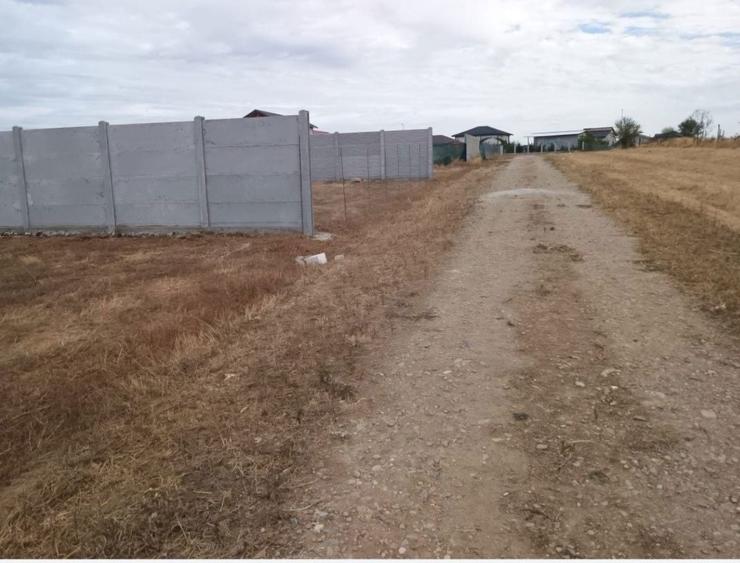 Vand parcele de teren intravilan Isalnita/ craiova - 5