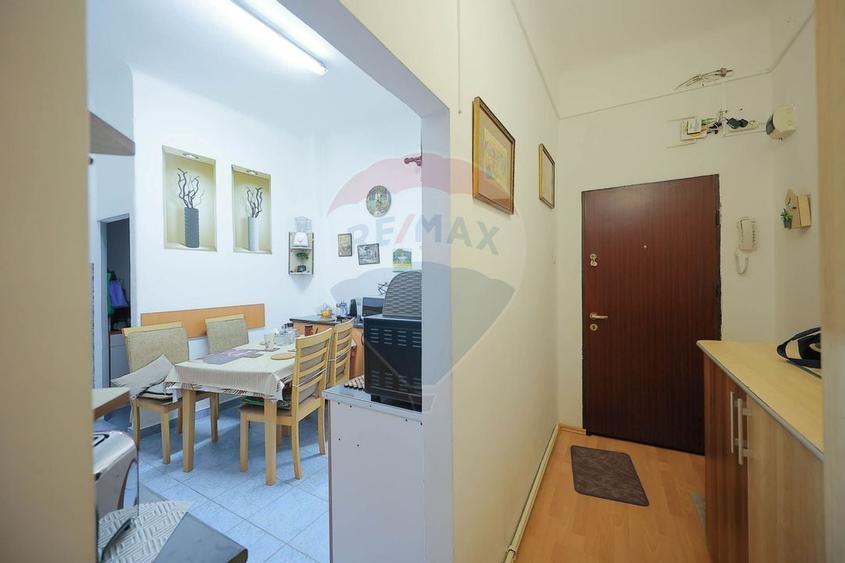 Apartament de vanzare, 2 camere, ultracentral, Str. Republicii, Oradea - 19
