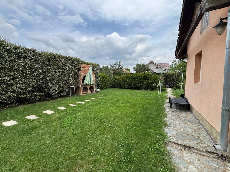 Casă Individuală Complet Mobilată & Utilată – Moșnița Nouă, Vatra Satului COMISI - 21