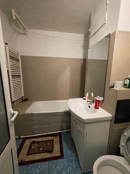 Podul de Fier- 3 Camere Decomandat- bloc 1982 - 5